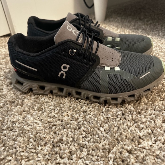 Well loved but still have life in them - Picture 2 of 7